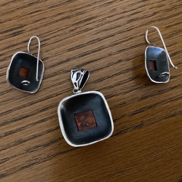 Silpada sterling silver pendant and earrings with amber stones - Picture 4 of 5